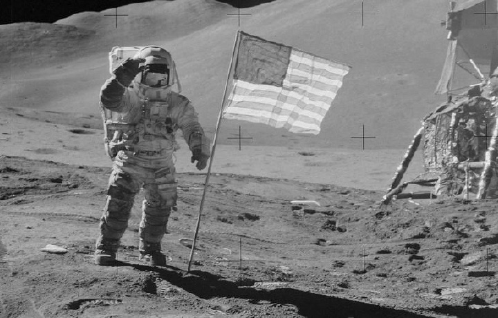 Опубликованы переговоры с «Аполлоном‐11» во время миссии на Луне