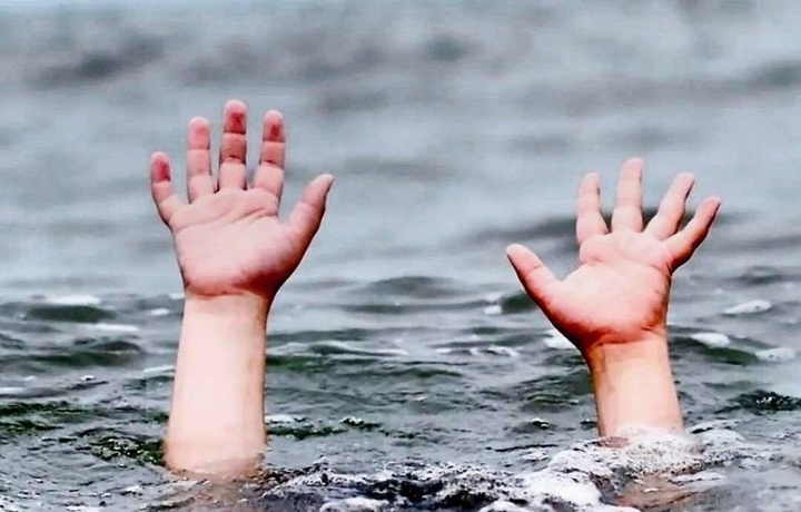 В Ташобласти пятилетний мальчик упал в канал и утонул