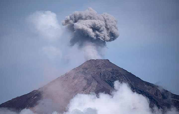 Число жертв извержения вулкана в Гватемале выросло до 109