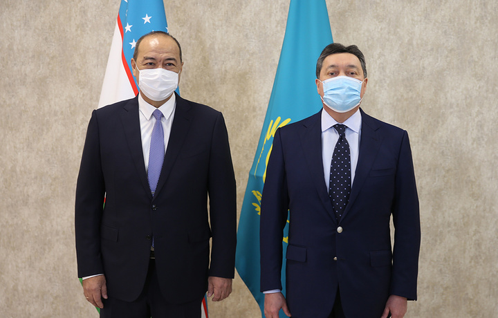 Абдулла Арипов встретился с премьер-министром Казахстана Аскаром Мамином