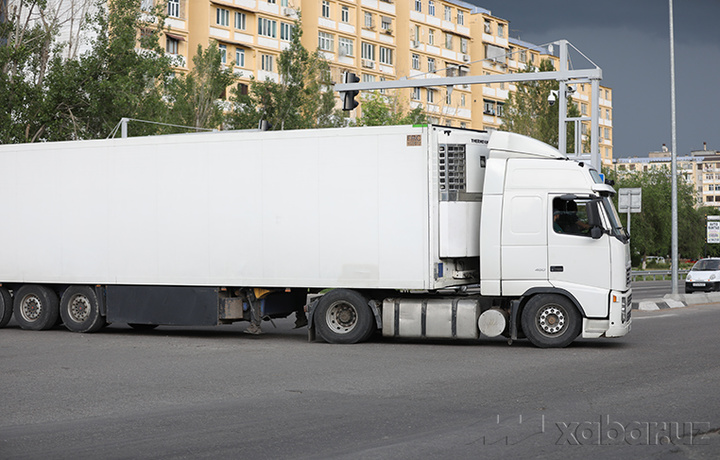 В Узбекистане уменьшилось производство грузовых автомобилей