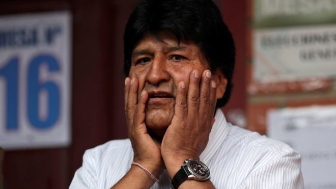 «Жудаям қўрқяпман»: Эво Моралес Боливияда фуқаролар уруши бошланиб кетишидан хавотирда