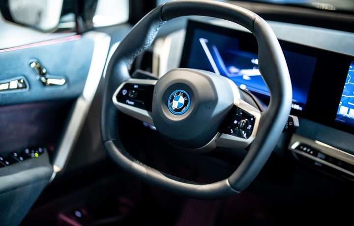 Хакеры хотят отменить подписку на подогрев сидений в BMW