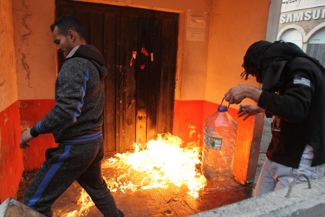 Более 200 человек пострадали в ходе беспорядков в Триполи