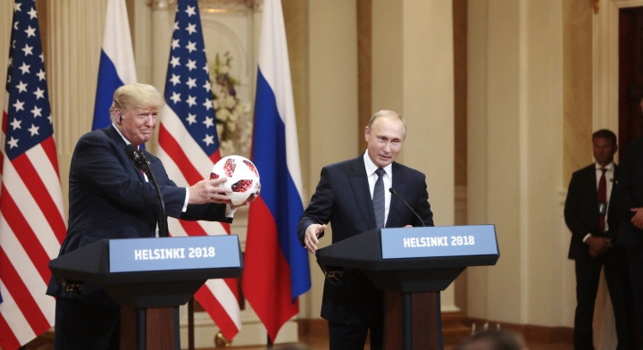 Подарок Путина Трампу оказался с чипом
