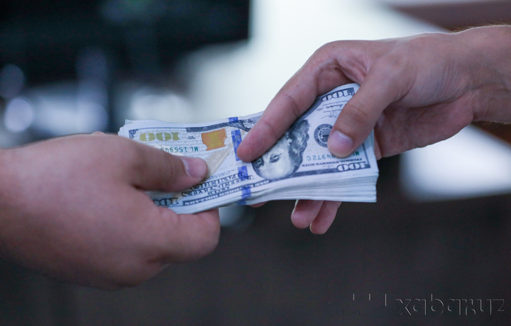 Объем денежных переводов в Узбекистан увеличился