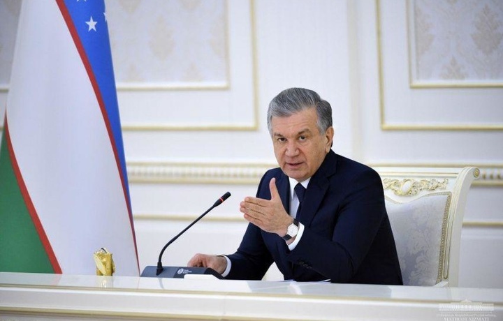 Shavkat Mirziyoyev sanoat o‘sishida «qo‘shib yozish»ni tanqid qildi