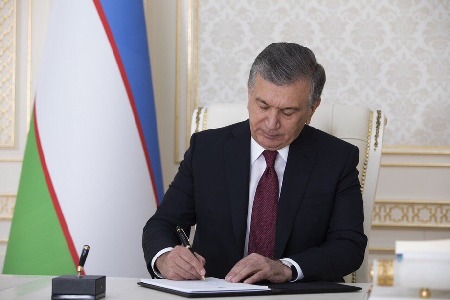 Президент утвердил Инвестиционную программу Узбекистана на 2019 год