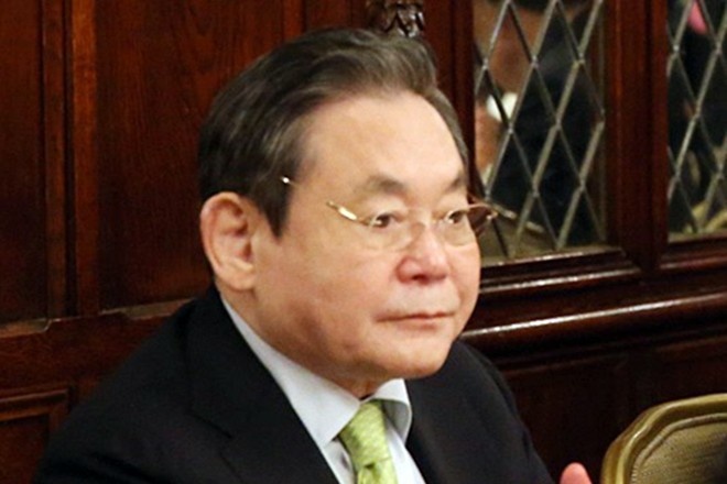 Глава Samsung умер в Сеуле на 79-м году жизни
