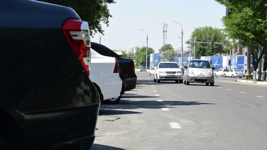 Пиёда ва велосипед йўлкаларида автомобилда ҳаракатланганлик учун жавобгарлик белгиланяпти