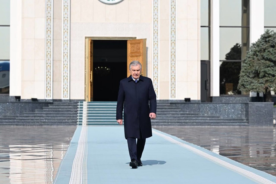 Шавкат Мирзиёев отбыл в Казахстан