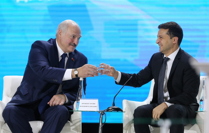 Zelenskiy Lukashenkoga hujum qilmaslik to‘g‘risida shartnoma tuzishni taklif qildi