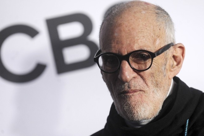 Умер драматург Ларри Крамер