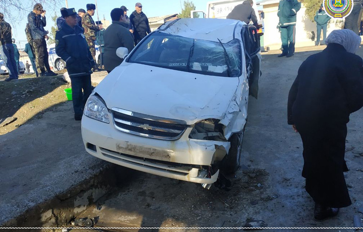 В Ташкенте от наезда автомобиля погибли три женщины