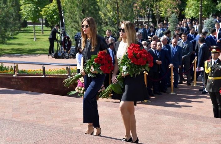 Гулнора Каримованинг қизи Ўзбекистонга қайтганини маълум қилди