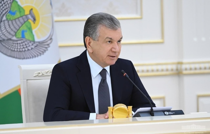 Президент ҳозирги вазиятдан хулоса чиқармаётган раҳбарларни танқид қилди