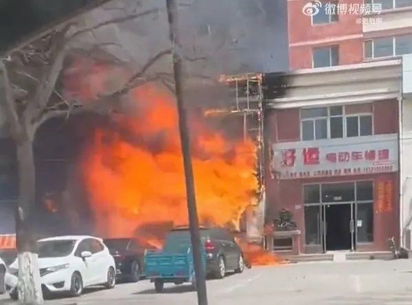 Пожар в ресторане в Китае унес жизни 22 человек
