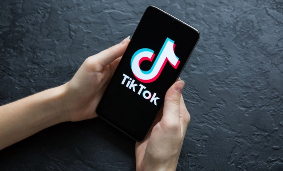 TikTok возобновил работу в США