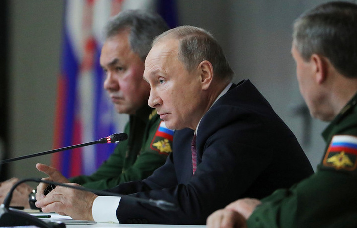 «Ҳали жиддийлашмадик» — Путин «рус армиясининг қудрати» ҳақида гапирди