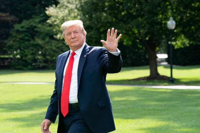 Трамп запретит полицейским применять удушающие приёмы при задержании