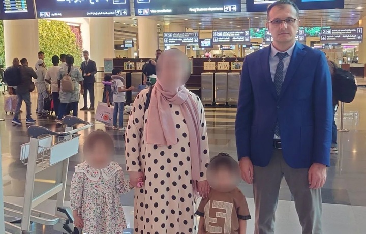 Женщина, удерживаемая мужем в плену в Омане, возвращена в Узбекистан вместе с детьми