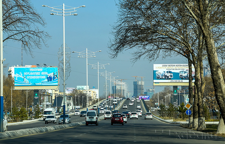Какие регионы Узбекистана являются лидерами по количеству автотранспорта?