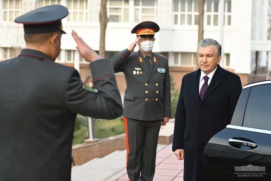 Сегодня Шавкат Мирзиёев посетит ряд военных учреждений