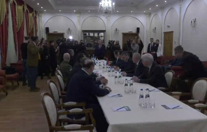 В Беларуси стартовали переговоры российской и украинской делегаций (видео)