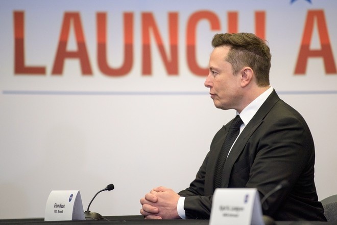 Tesla выплатит Илону Маску премию в $2 млрд