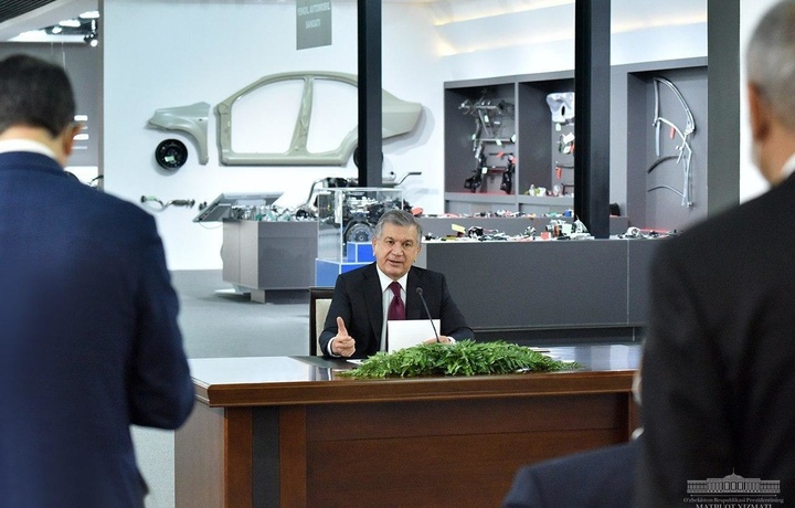 Президент подчеркнул необходимость снижения себестоимости автомобилей