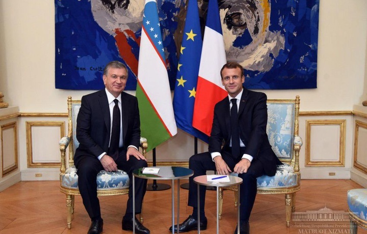 Mirziyoyev va Makron uchrashuvi. Imzolangan 10 ta hujjat almashildi