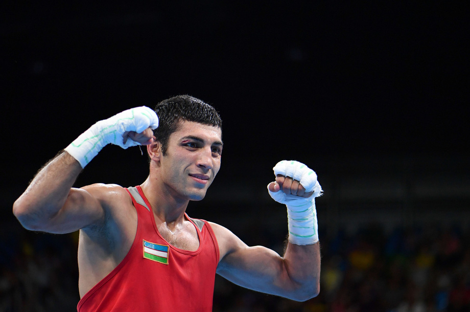 Боксёр Шахобиддин Зоиров вышел в четвертьфинал на Токио-2020
