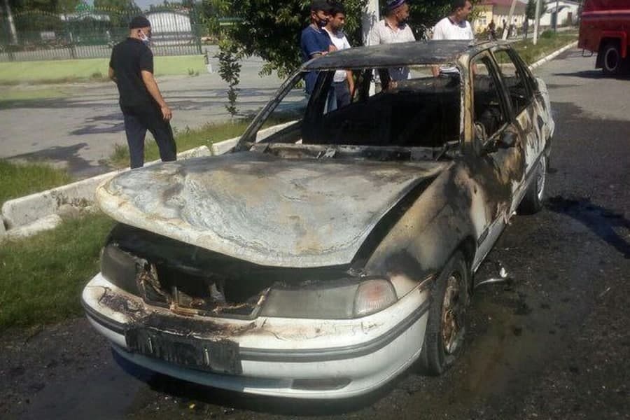 Трое мужчин погибли из-за взрыва газового баллона автомобиля по дороге в Ташкент