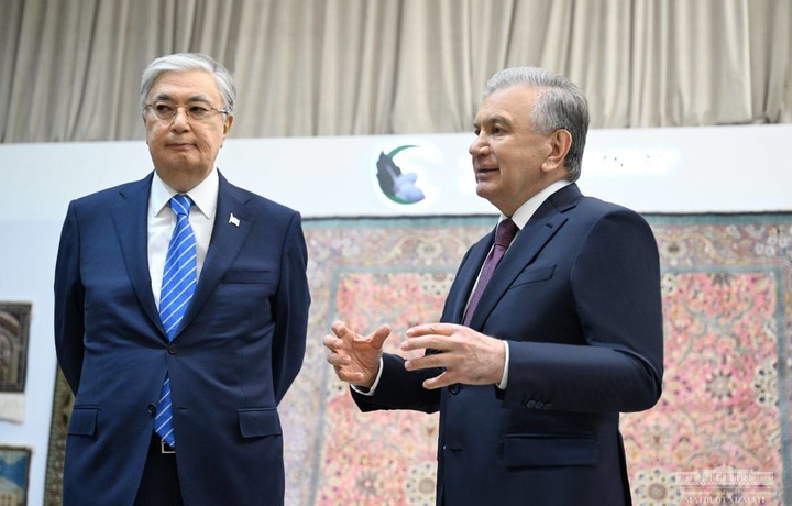 Президентлар «Made in Uzbekistan» кўргазмасида  (фото)