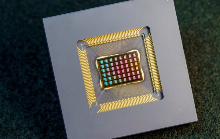 Мозгоподобный чип сделает искусственный интеллект еще «умнее» и компактнее