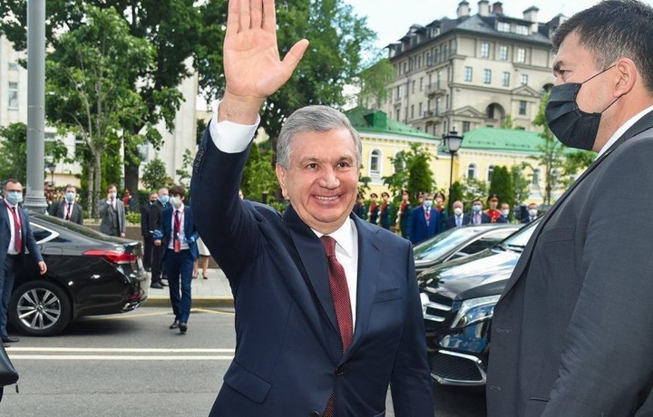 Foto: Prezident Moskvada vatandoshlarimiz bilan uchrashdi