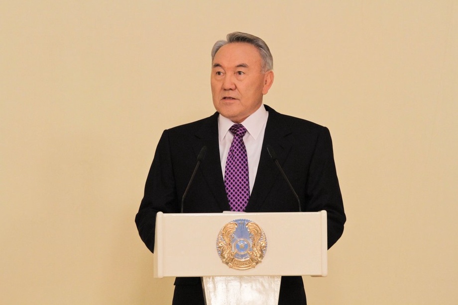 Shavkat Mirziyoyev Nursulton Nazarboyevni tabrikladi