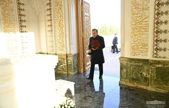 Shavkat Mirziyoyev: Islom aka kamtar inson edilar. Bu maqbara ham o‘zlariga munosib bo‘lgan