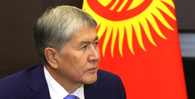 Отбывающему арест экс-президенту Кыргызстана не дают видеться с женой