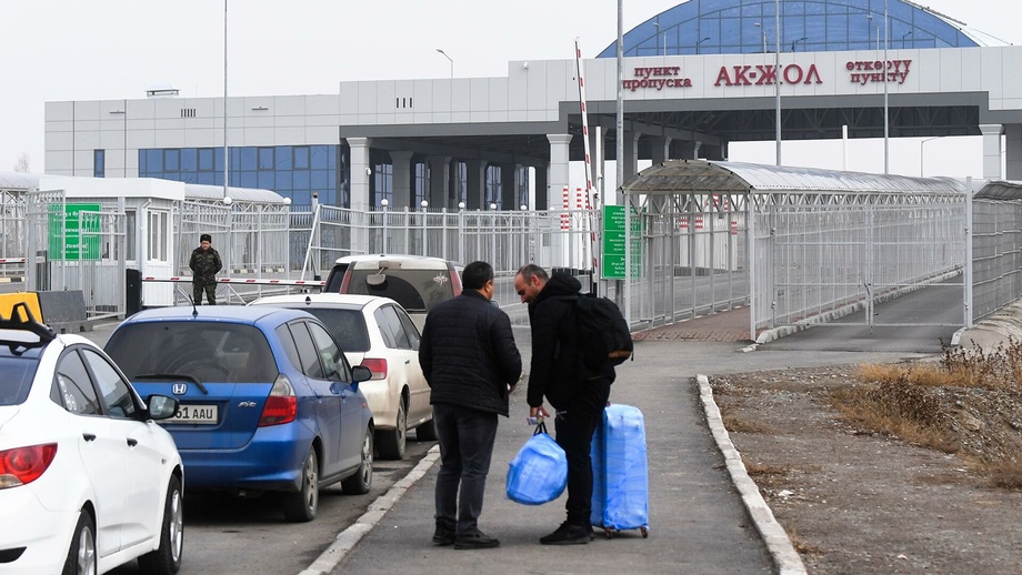 Чегарада ўзбекистонлик ҳайдовчи калтакланган: айбдорни Қозоғистон полицияси қидиряпти