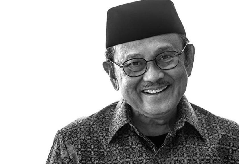 Индонезия собиқ президенти вафот этди