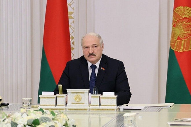 Глава МИД Франции назвал Лукашенко диктатором