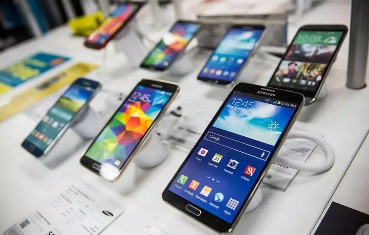 55% населения планеты пользуются смартфонами – отчет GSMA Mobile Internet Connectivity Report for 2023