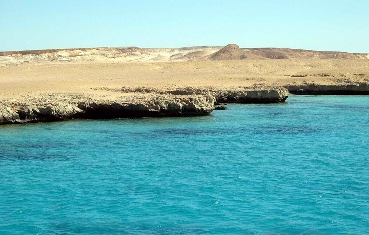 В Красном море на иранское судно совершено нападение