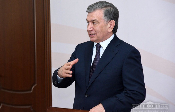 «Osmon uzilib yerga tushmadi»: Mirziyoyev propiska, majburiy mehnat, «qora bozor» va boshqalar haqida