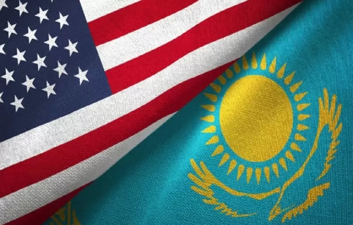 США предупредили Казахстан о санкциях из-за связей с Россией