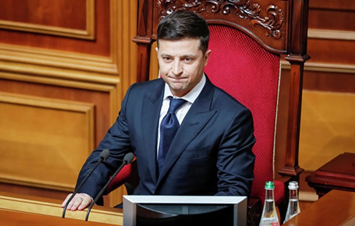Зеленский ответил на петицию с требованием о его отставке