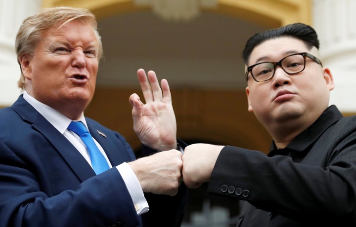 Фейковые Дональд Трамп и Ким Чен Ын встретились во Вьетнаме (фоторепортаж)