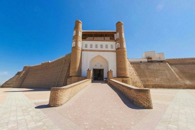 Бухоро арки синоатлари: Чингизхон босқини, Абулфайзхон фожиаси