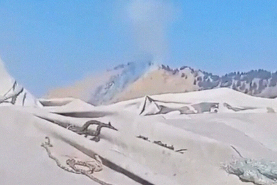 Крушение самолета в Афганистане: один из выживших смог добраться до населенного пункта